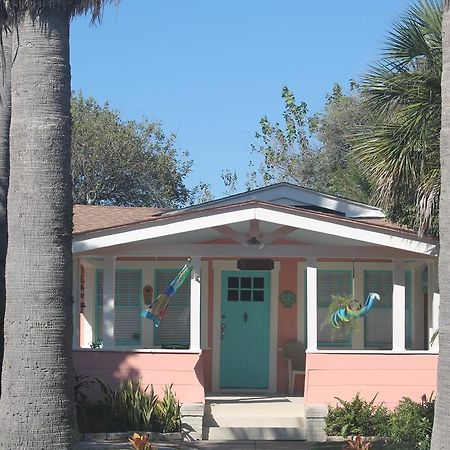 Coronado Palms Coastal Cottage Галвестън Екстериор снимка