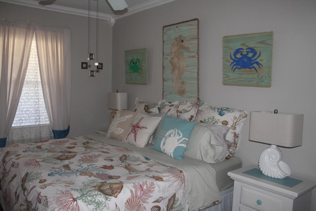 Coronado Palms Coastal Cottage Галвестън Екстериор снимка
