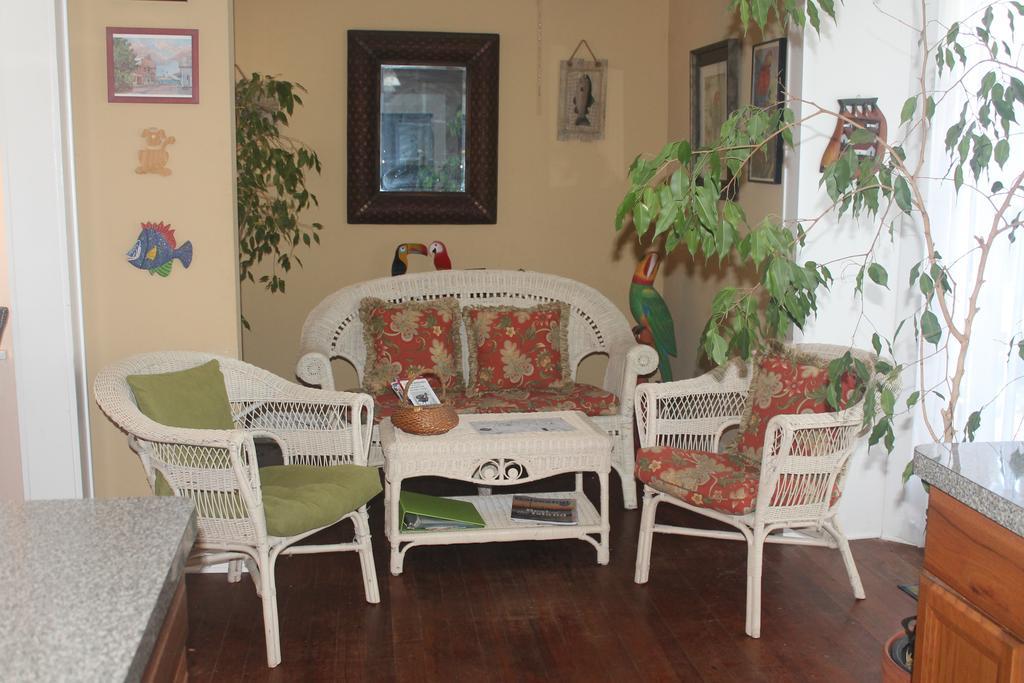 Coronado Palms Coastal Cottage Галвестън Екстериор снимка